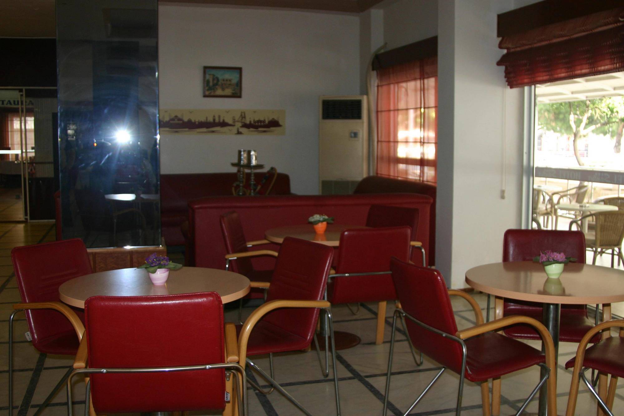 Hotel Santur Kusadası Exteriör bild