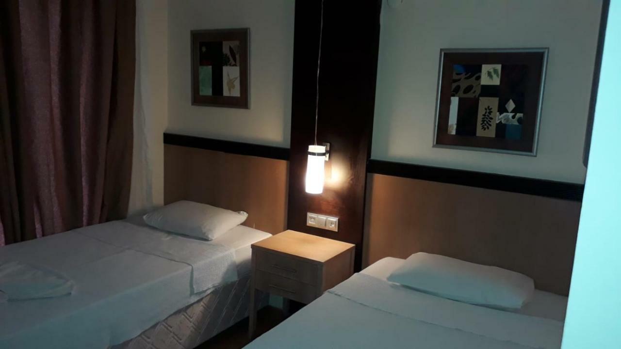 Hotel Santur Kusadası Exteriör bild
