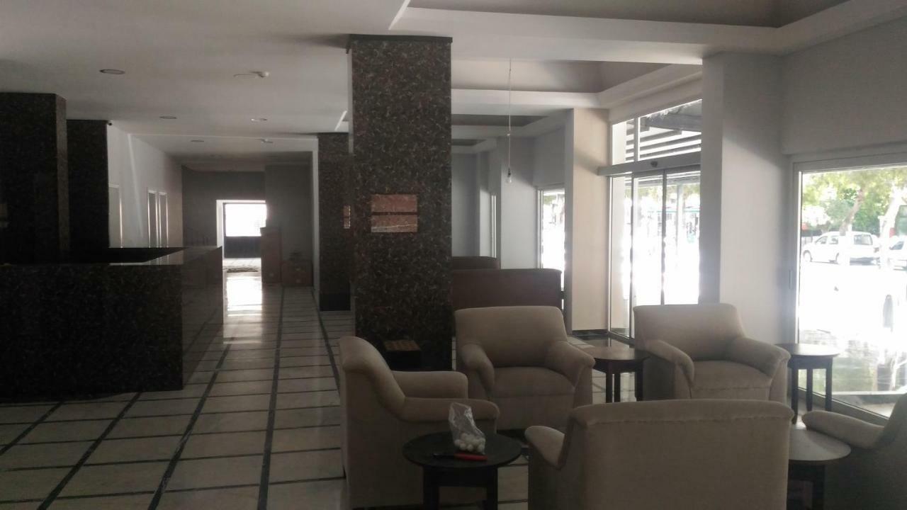 Hotel Santur Kusadası Exteriör bild